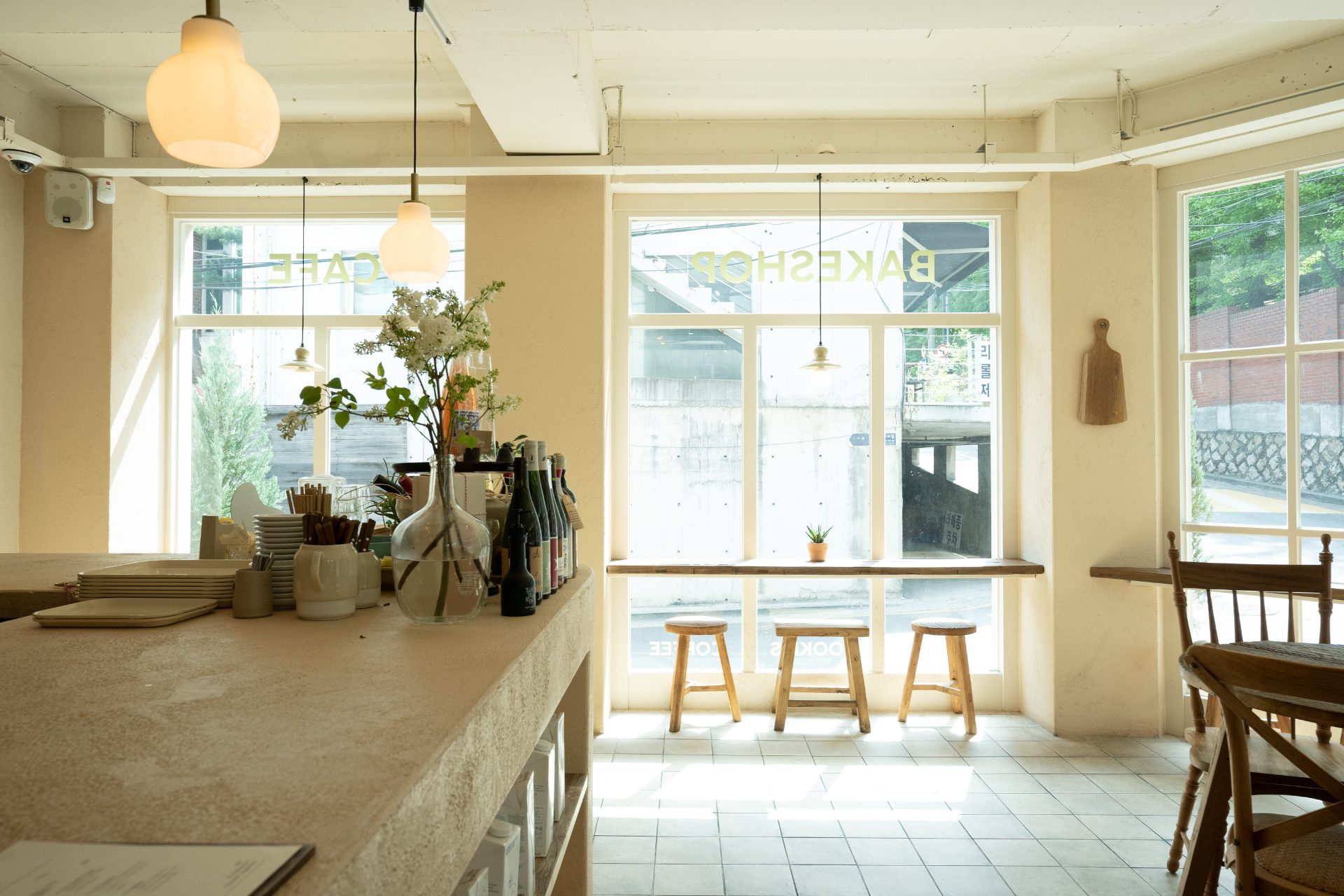 実務翻訳を副業にするメリット～翻訳講座で学んで時間・場所・年齢に縛られない働き方～